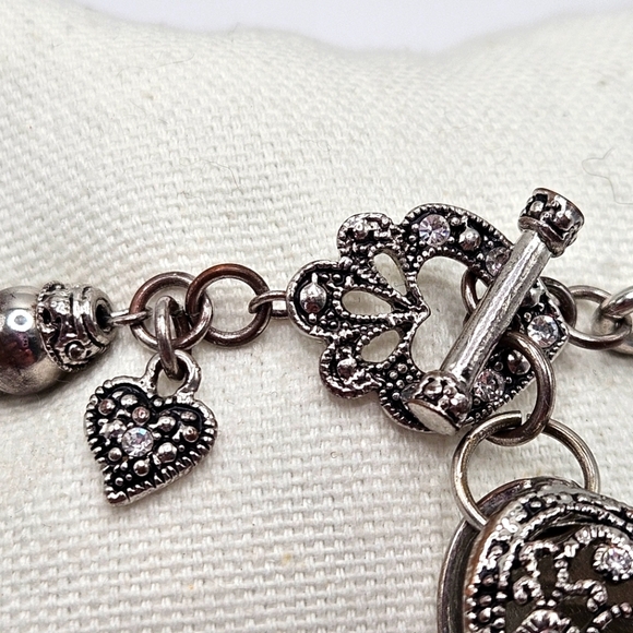Vintage Silver Tone Puffy Heart Filigree Charm Toggle Heart Clasp Bracelet - Picture 6 of 8